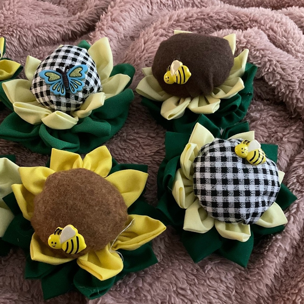 Handmade Sewing Pin Cushion – Fabric Flower w/ Accent – Choice of Design - Picture 7 of 8